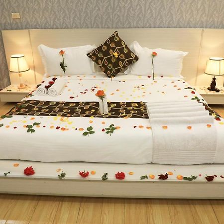 Riverland Hotel 바히르 다르 외부 사진