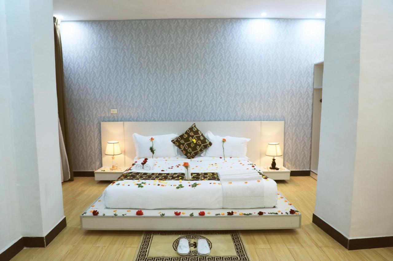 Riverland Hotel 바히르 다르 외부 사진